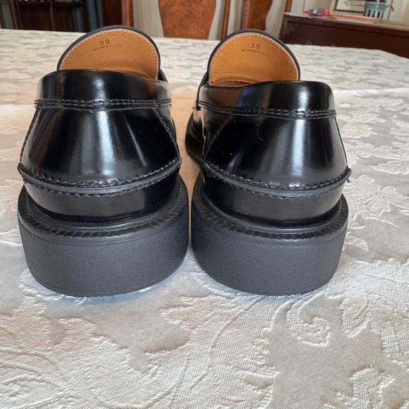 Tod's Shiny Black Leather Slip-On Loafers - Picture 4 of 8